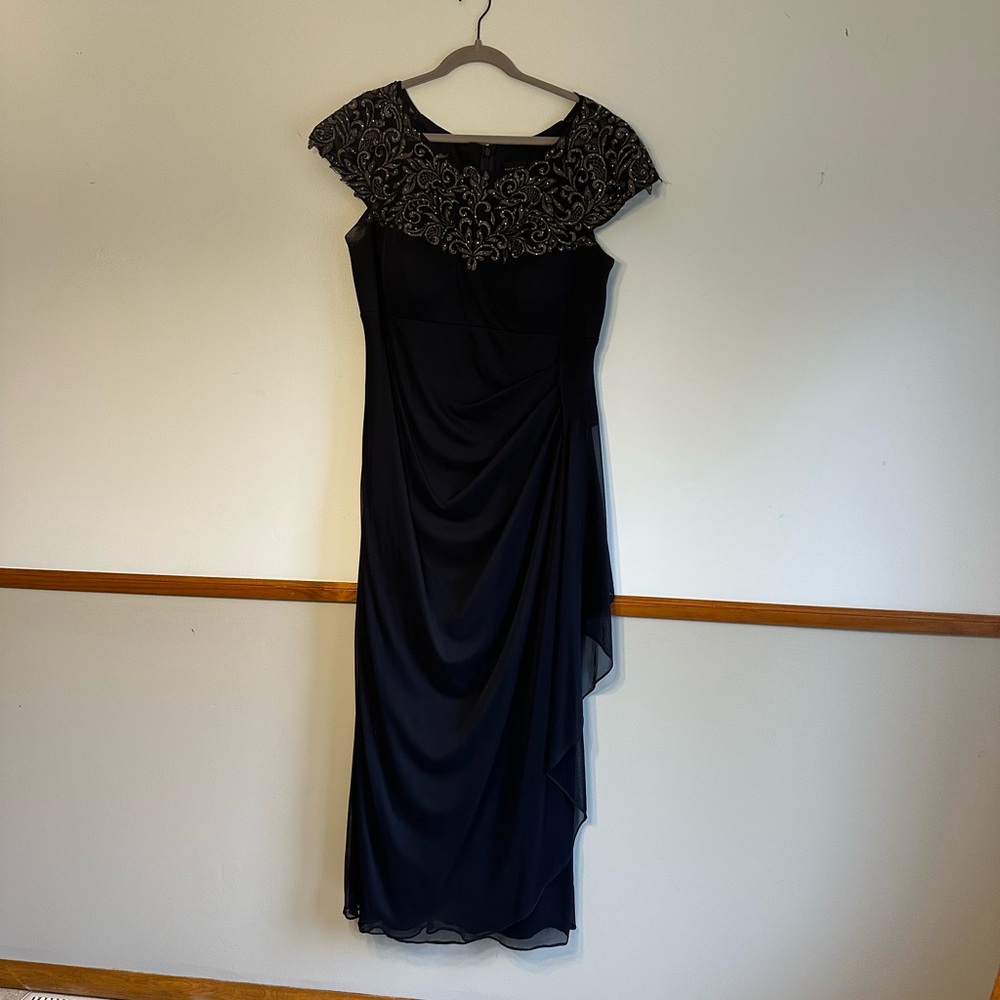 Women’s mother of the bride/groom dress, formal dress, wedding guest dress